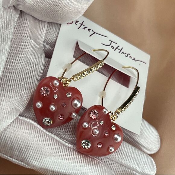 Betsey Johnson Red Heart Earrings - Picture 6 of 6